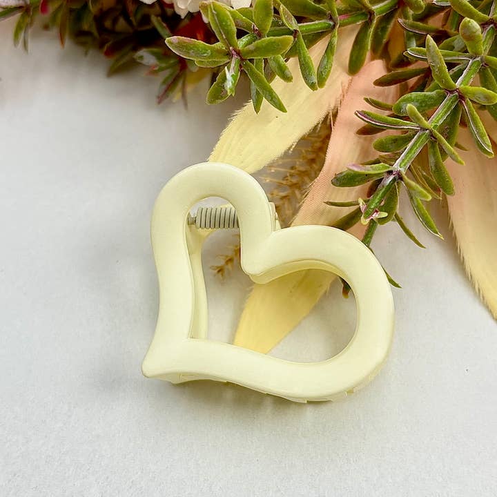 Mira — Mini Heart Hair Clip, view 4
