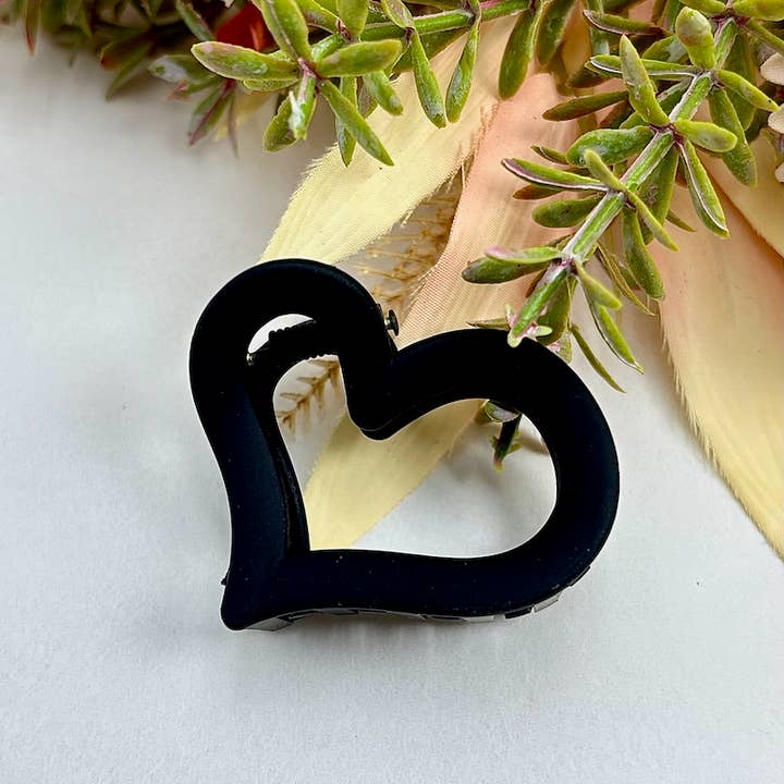 Mira — Mini Heart Hair Clip, view 6