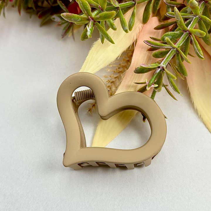 Mira — Mini Heart Hair Clip, view 3
